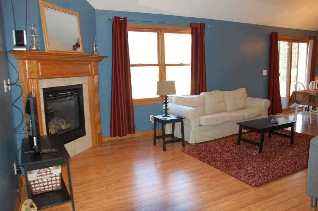 3214 Haines Road Petersburg, MI 49270 - Photo 3 of 7 Family room