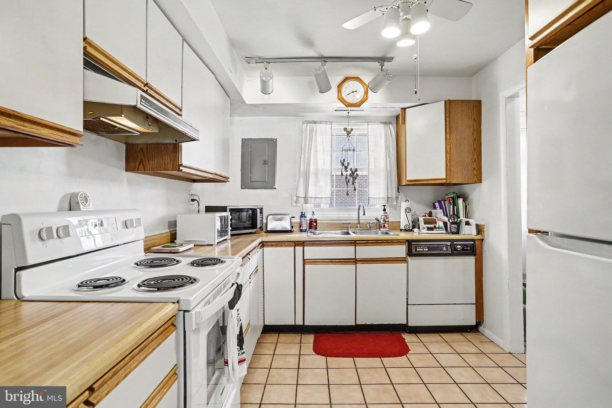 1638 Devers Road York, PA 17404 - Photo 13 of 32 Gallery Image 13
