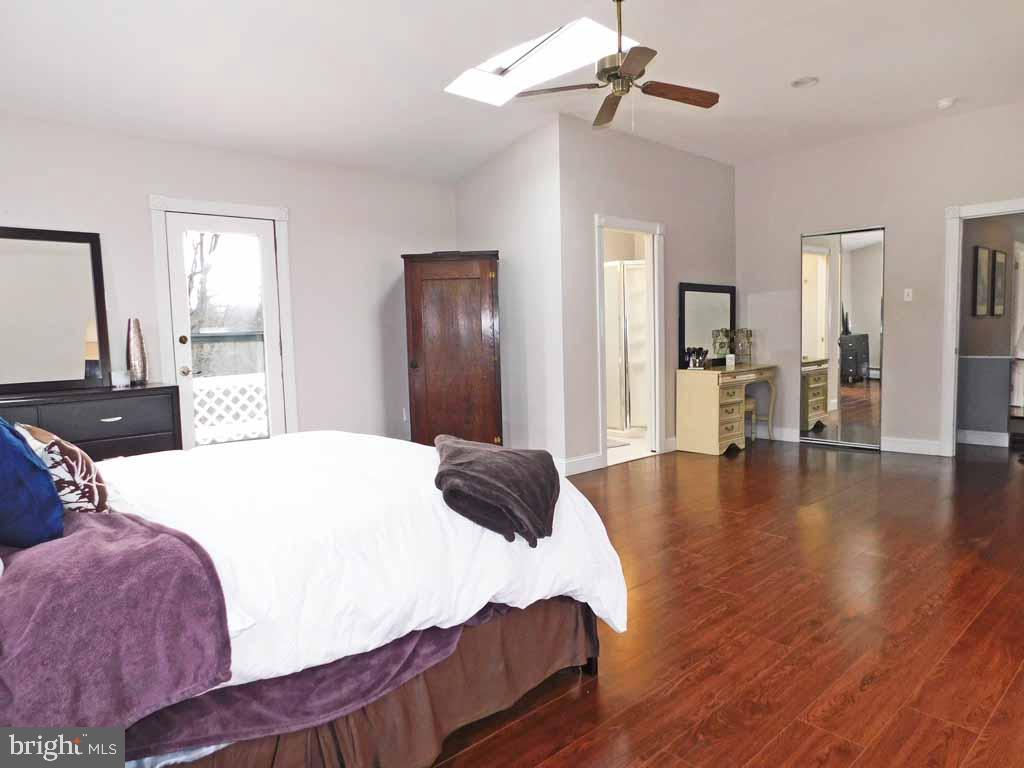 159 Crest Road Newtown, PA 18940 - Photo 21 of 36