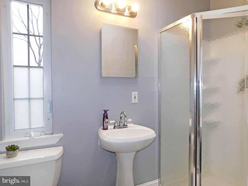 159 Crest Road Newtown, PA 18940 - Photo 24 of 36