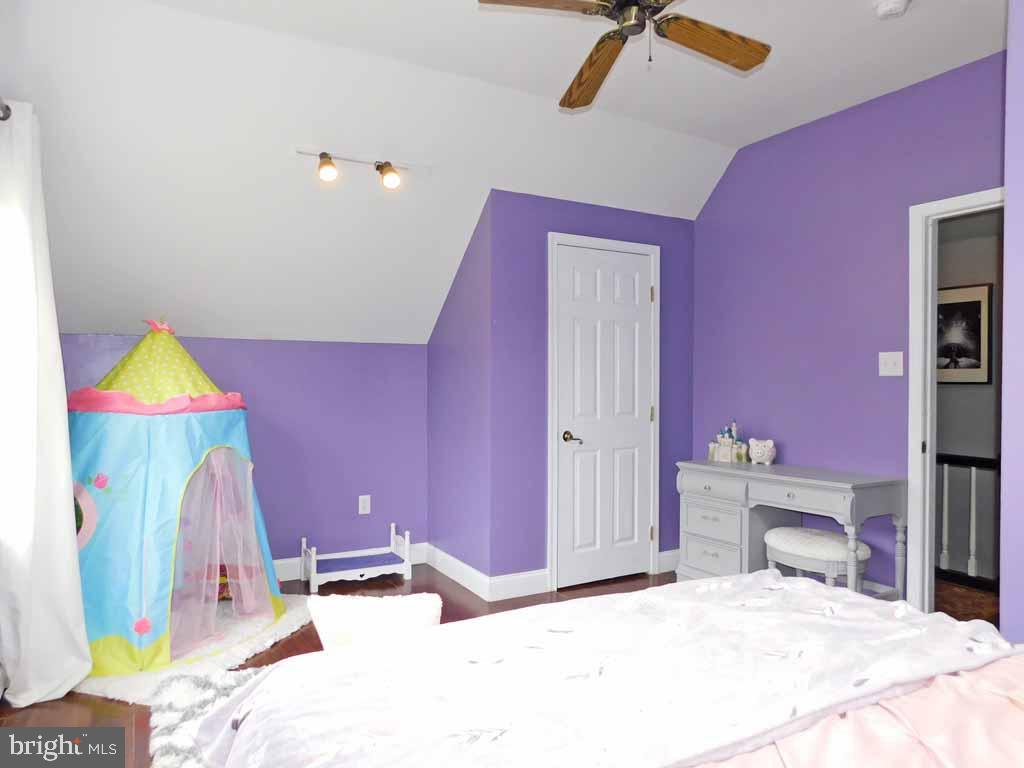159 Crest Road Newtown, PA 18940 - Photo 26 of 36