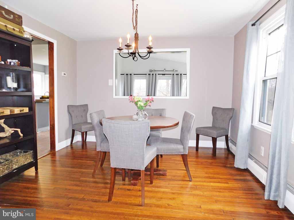 159 Crest Road Newtown, PA 18940 - Photo 8 of 36