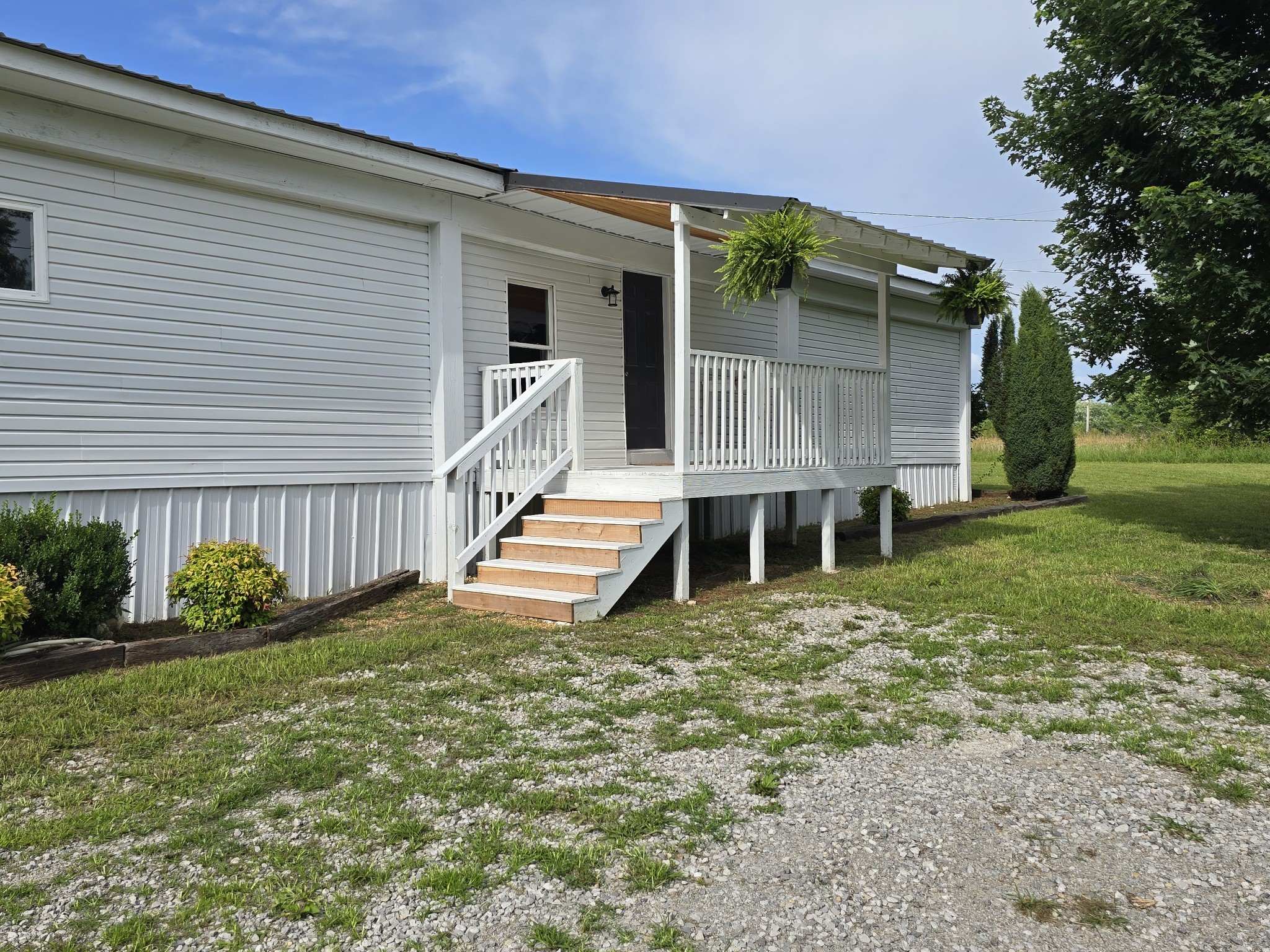 838 Herrin Road Morrison, TN 37357 - Photo 2 of 36