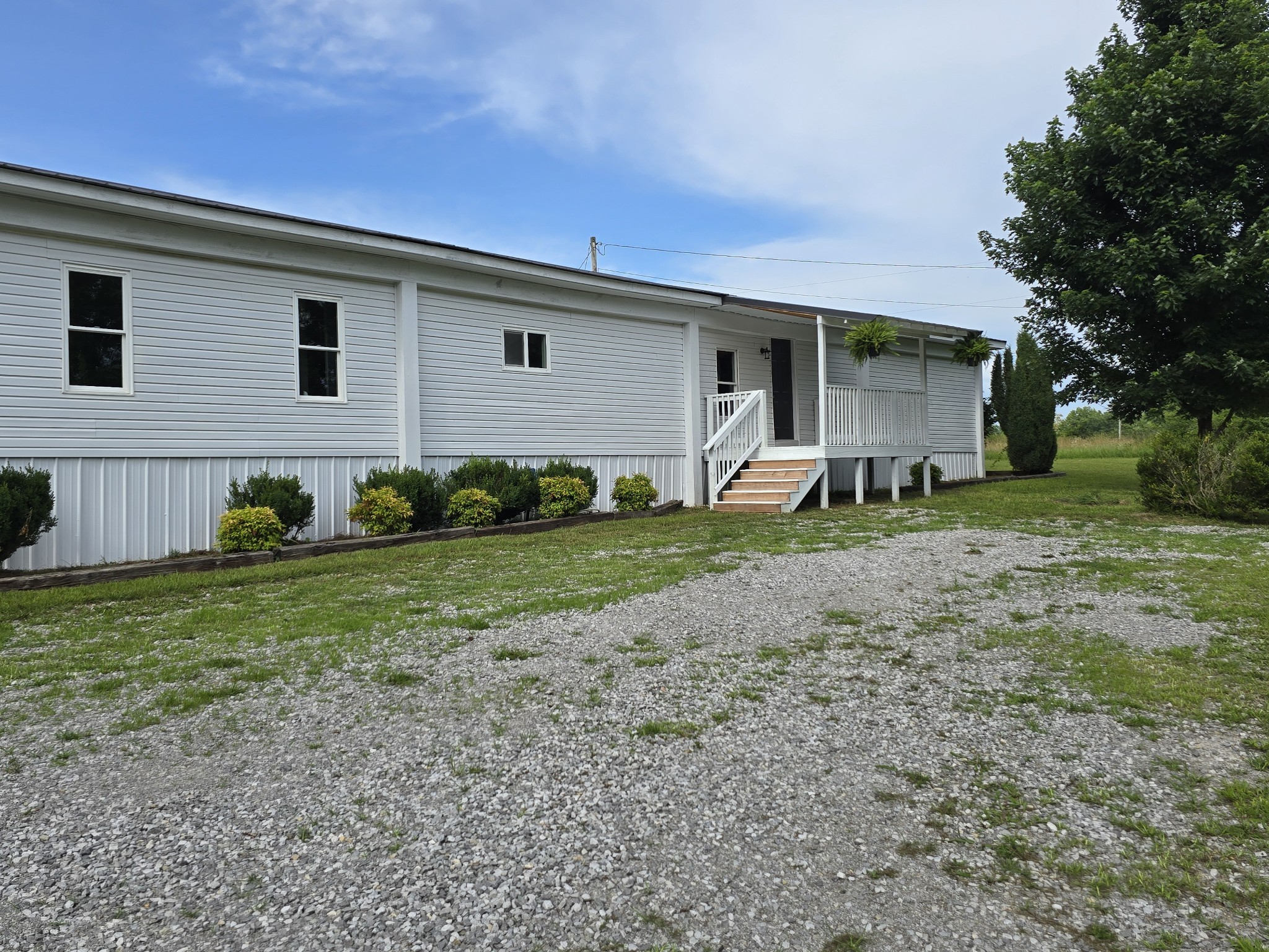 838 Herrin Road Morrison, TN 37357 - Photo 3 of 36