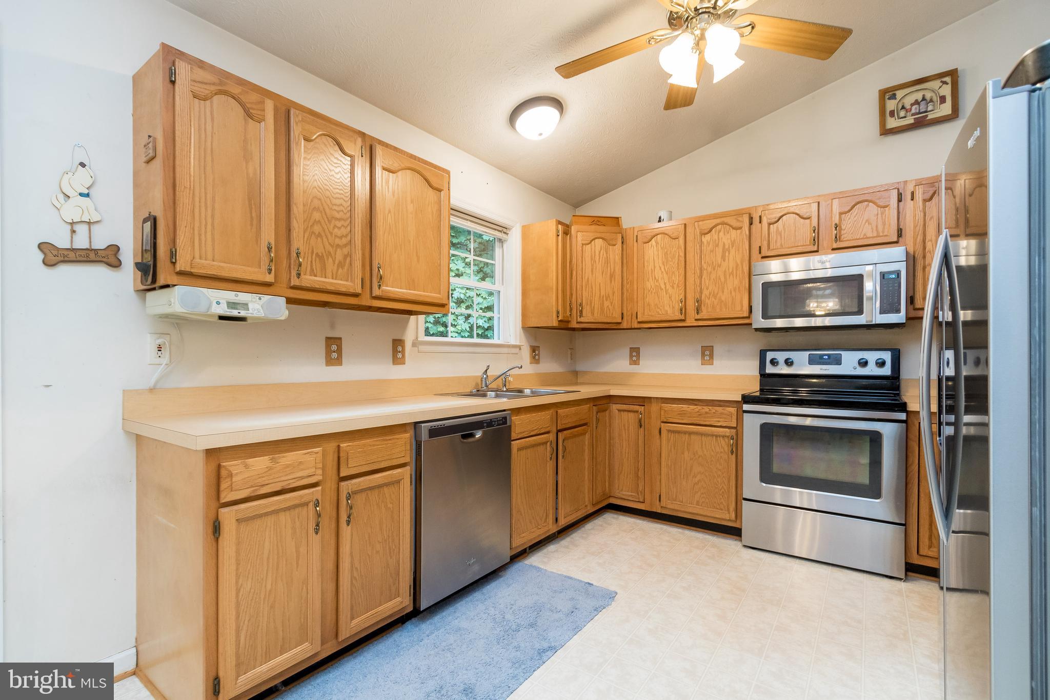 956 Wilderness Road Linden, VA 22642 - Photo 10 of 42 Kitchen