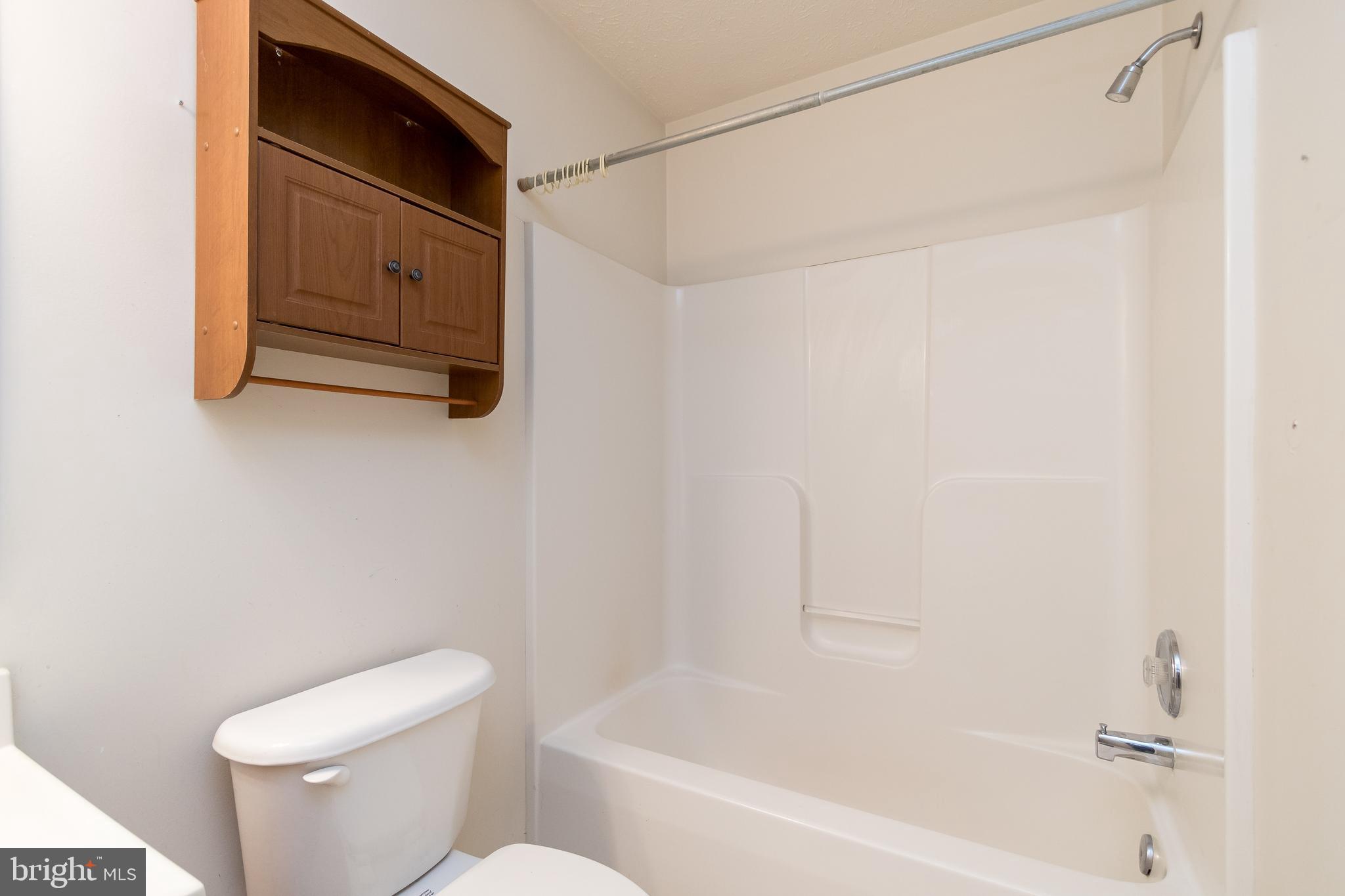 956 Wilderness Road Linden, VA 22642 - Photo 24 of 42 Full Bath 2