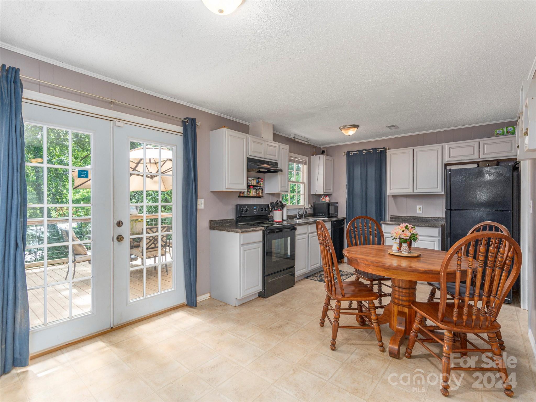 124 Chambers View Drive Clyde, NC 28721 - Photo 6 of 24 Gallery Image 6