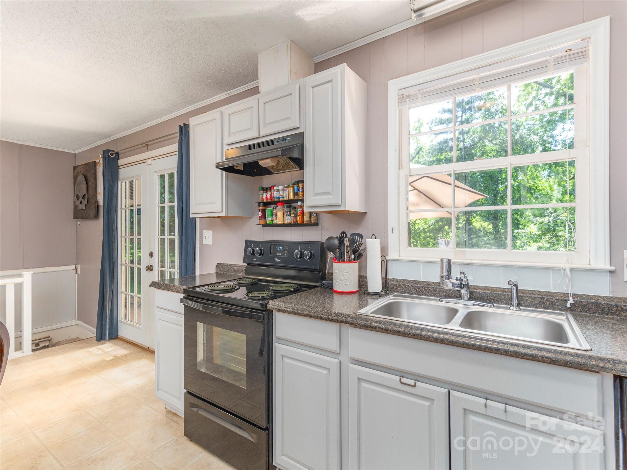 124 Chambers View Drive Clyde, NC 28721 - Photo 8 of 24 Gallery Image 8