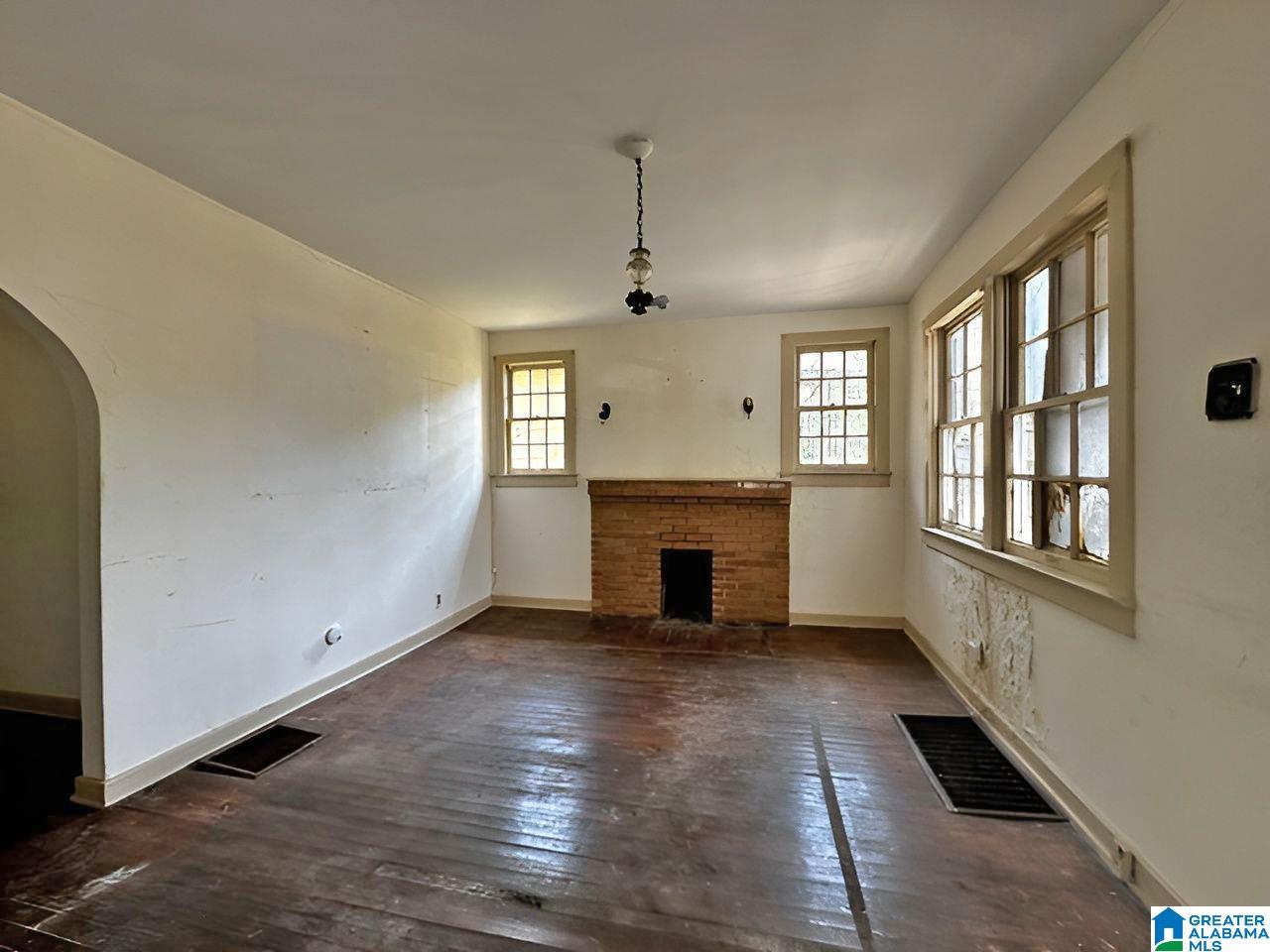 1509 22nd Street Southwest Birmingham, AL 35211 - Photo 3 of 16