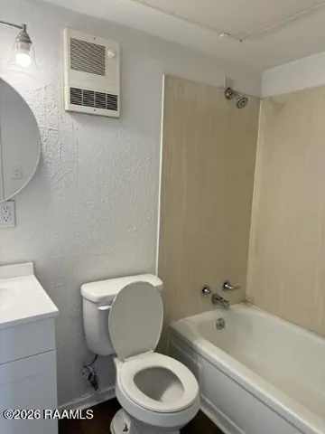 $725 | 501 Darby Lane, Unit 247, New Iberia, LA 70560