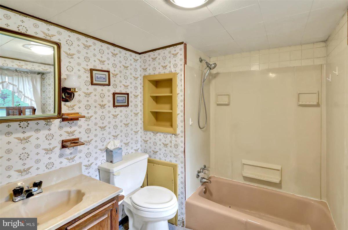 2315 Strasburg Road Coatesville, PA 19320 - Photo 15 of 33
