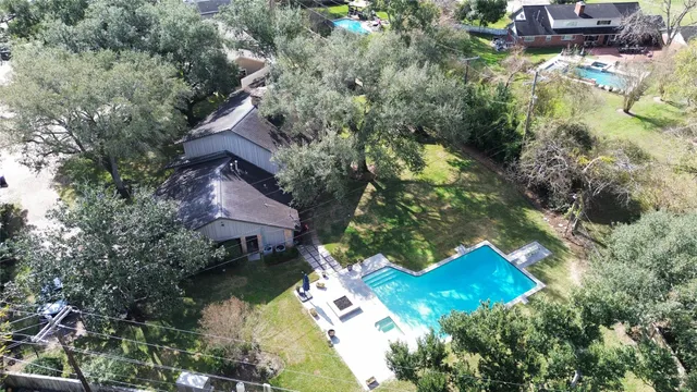 $697,500 | 3 Pine Place, Angleton, TX 77515