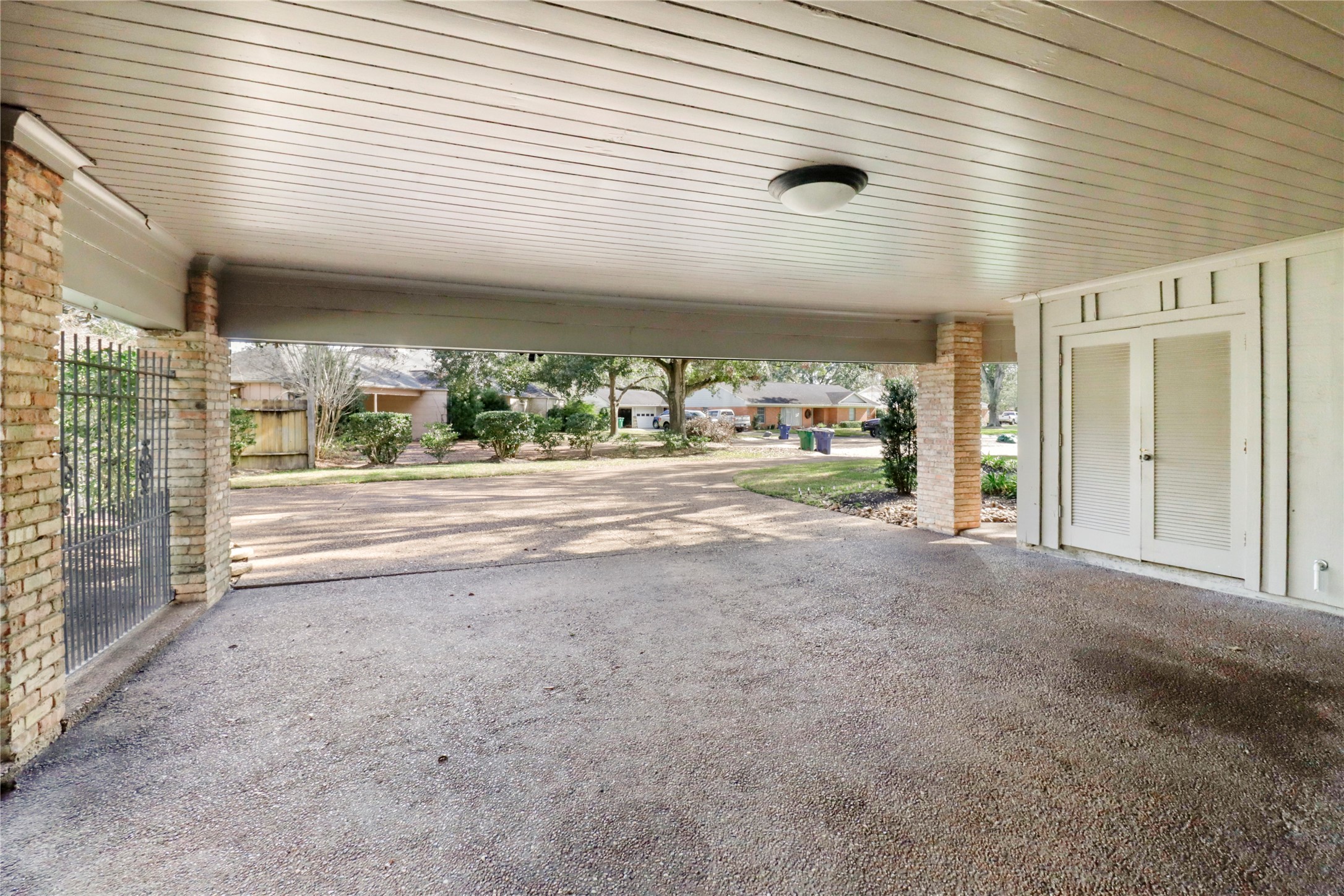 3 Pine Place Angleton, TX 77515 - Photo 6 of 50