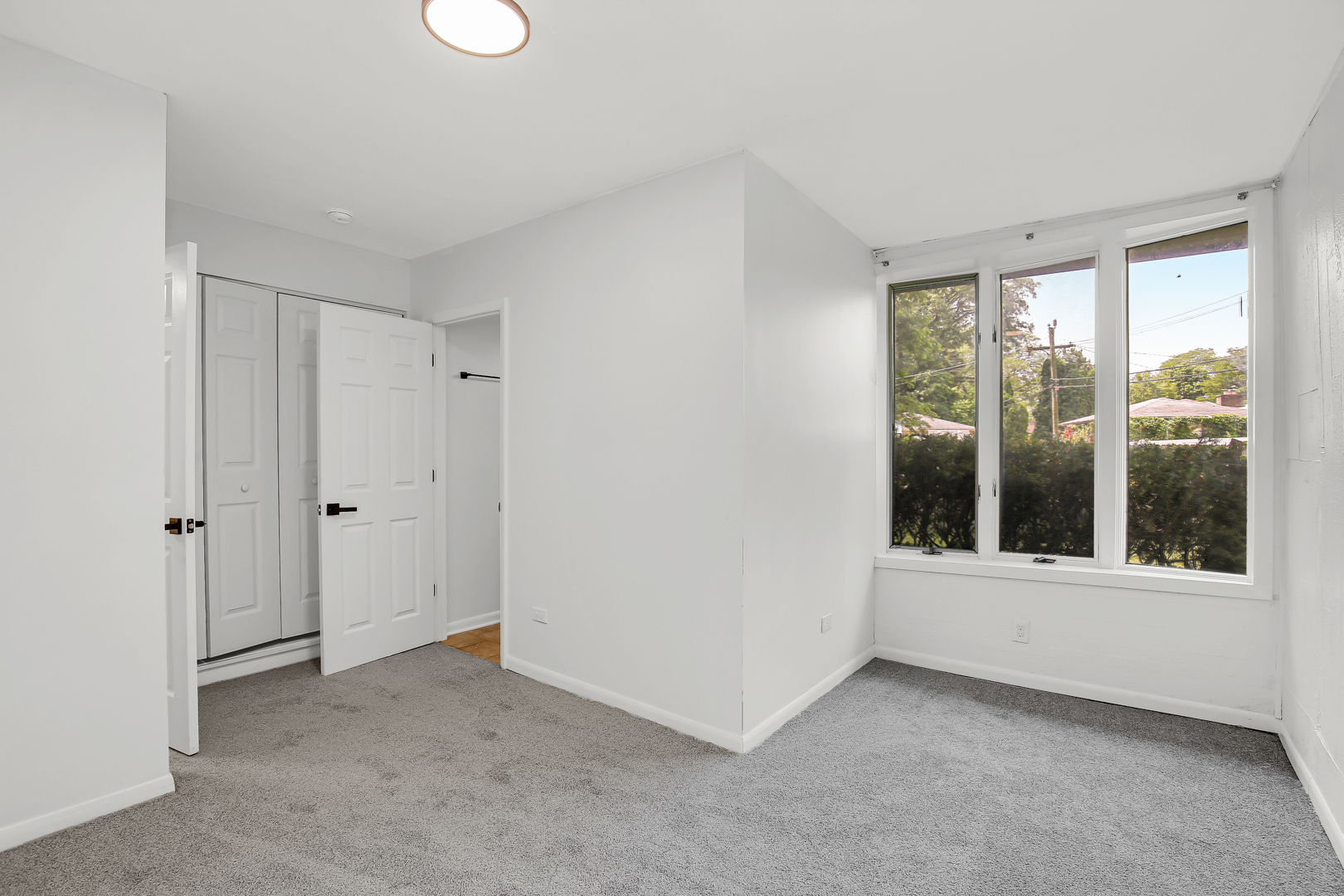 18548 Lyn Court Homewood, IL 60430 - Photo 11 of 16 a view of an empty room with a window
