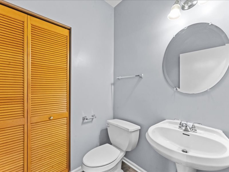 132 Azalea Circle Romeoville, IL 60446 - Photo 18 of 21 Gallery Image 18