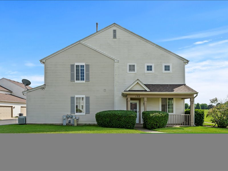 132 Azalea Circle Romeoville, IL 60446 - Photo 2 of 21 Gallery Image 2