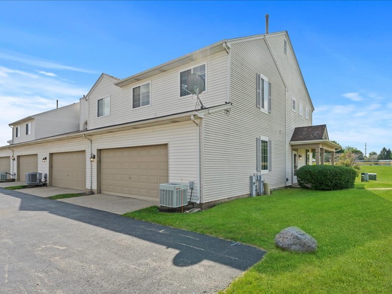 132 Azalea Circle Romeoville, IL 60446 - Photo 21 of 21 Gallery Image 21