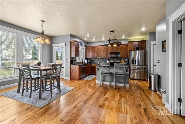 $769,900 | 1063 West Hitchcock Street, Meridian, ID 83646