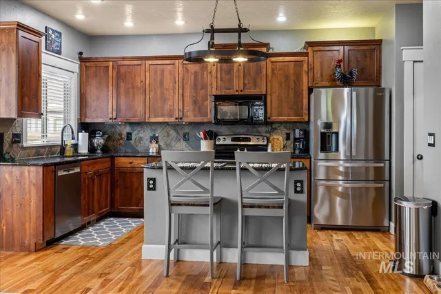 $769,900 | 1063 West Hitchcock Street, Meridian, ID 83646