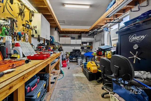 $769,900 | 1063 West Hitchcock Street, Meridian, ID 83646