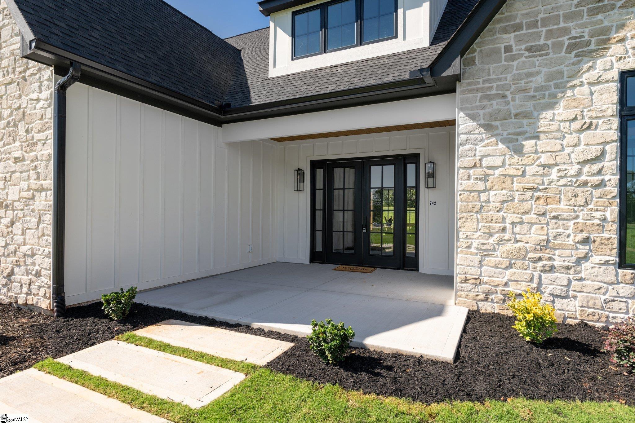 742 Garrison Road Pelzer, SC 29669 - Photo 3 of 50