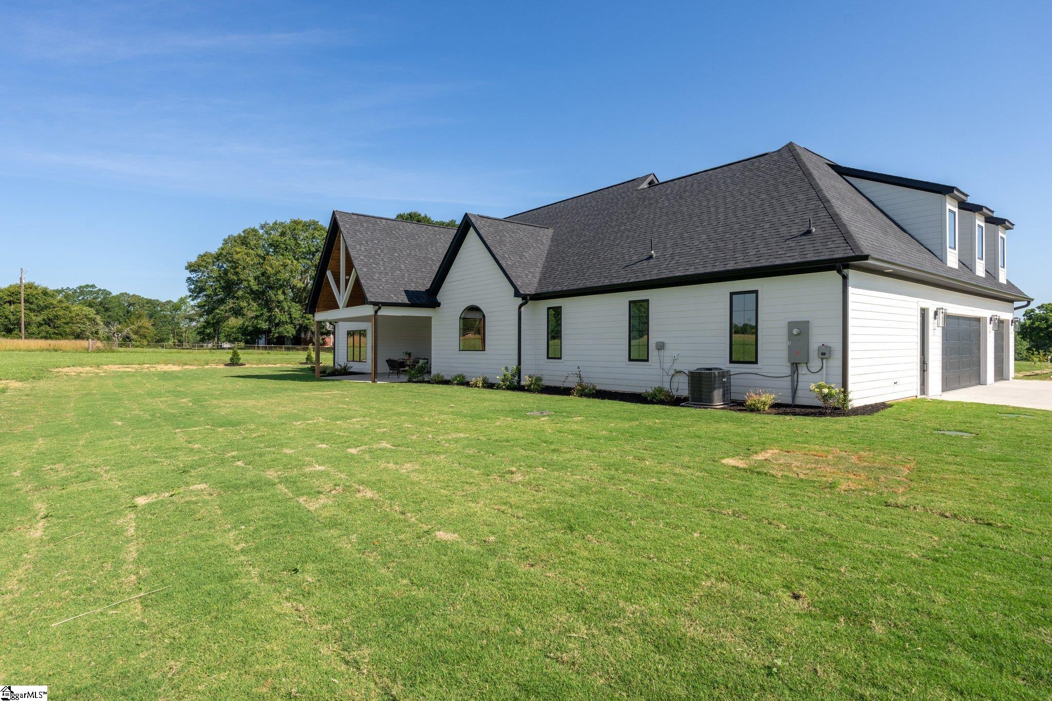 742 Garrison Road Pelzer, SC 29669 - Photo 6 of 50