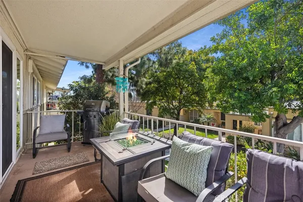 $2,990 | 15 Via Castilla, Unit Q, Laguna Woods, CA 92637