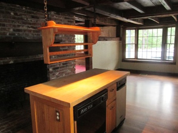 52 Emery Road Townsend, MA 01469 - Photo 3 of 23 a kitchen that has a sink and a stove