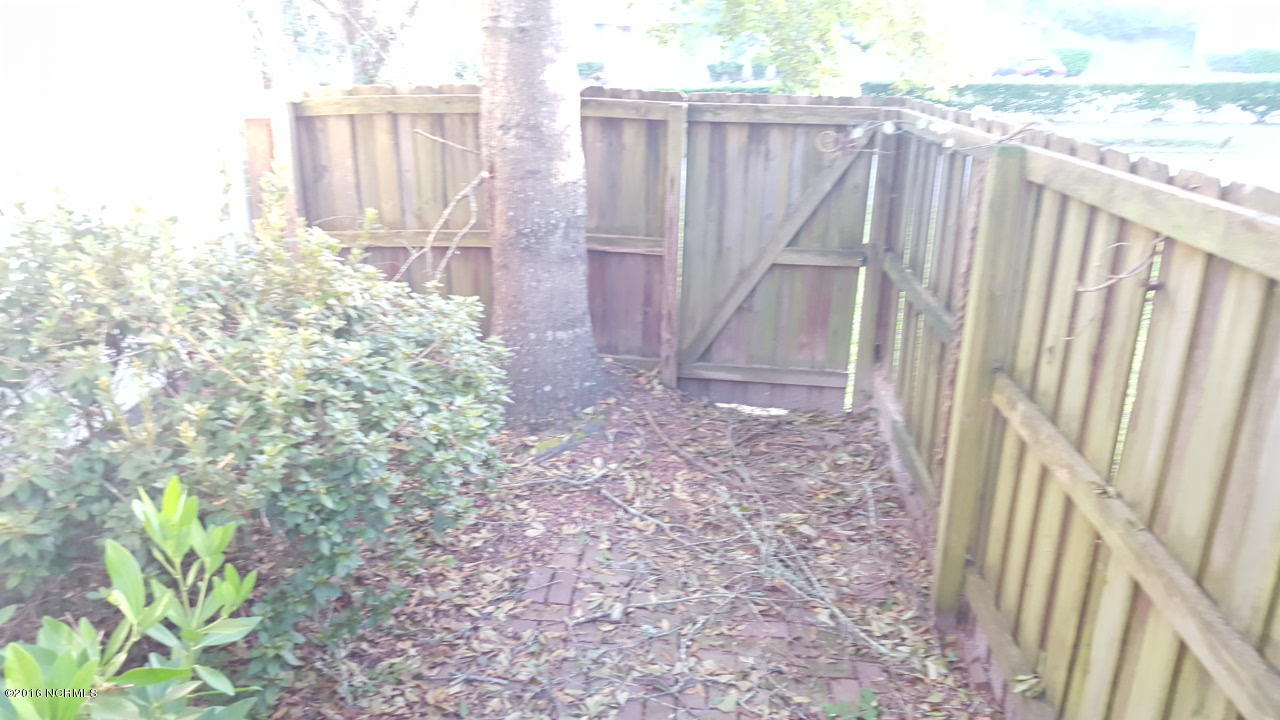 255 Beasley Road, Unit A Wilmington, NC 28409 - Photo 5 of 16 Fenced Back Yard