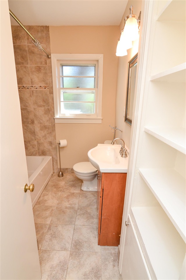 706 Moss Road Memphis, TN 38117 - Photo 14 of 16 Gallery Image 14