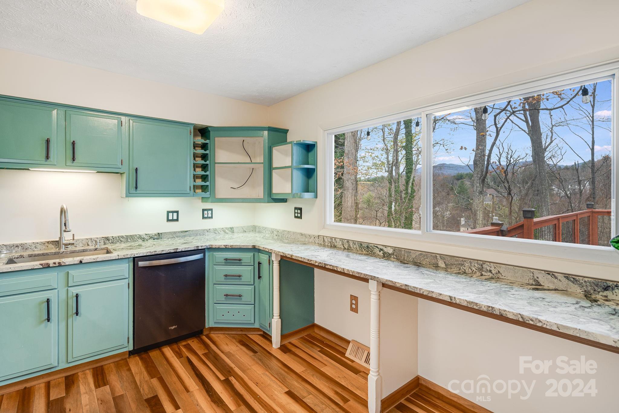 92 Botany Drive Asheville, NC 28805 - Photo 12 of 32