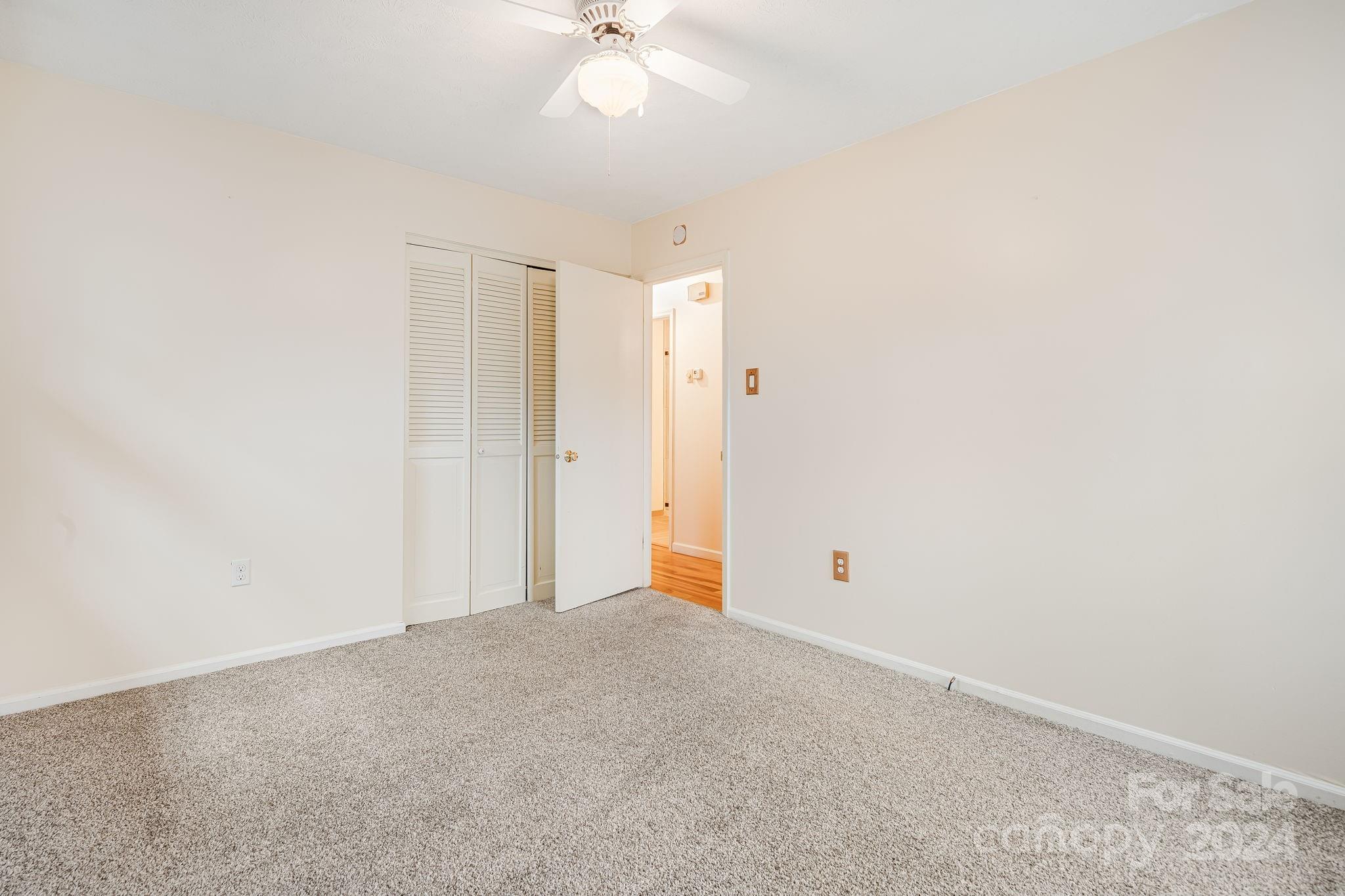 92 Botany Drive Asheville, NC 28805 - Photo 23 of 32