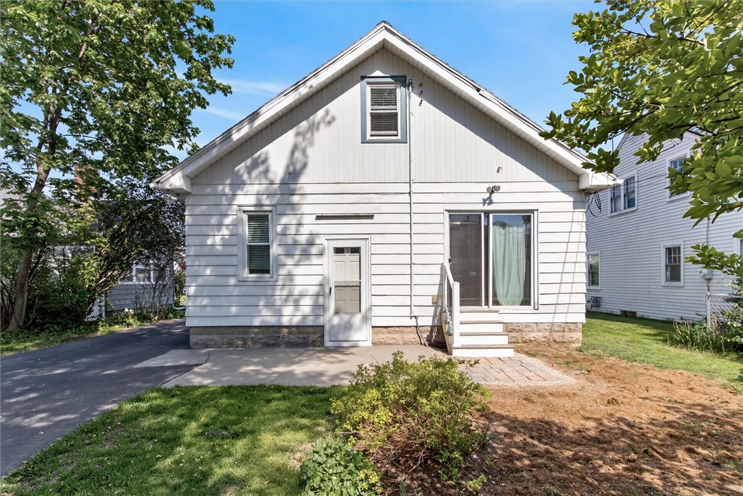 57 Curtice Road Irondequoit, NY 14617 - Photo 5 of 31
