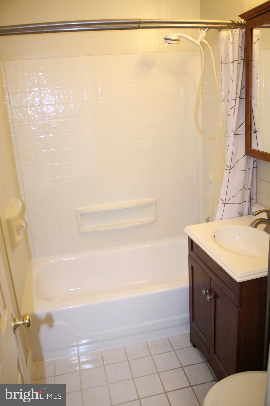 326 Ripka Street, Unit A Philadelphia, PA 19128 - Photo 10 of 20