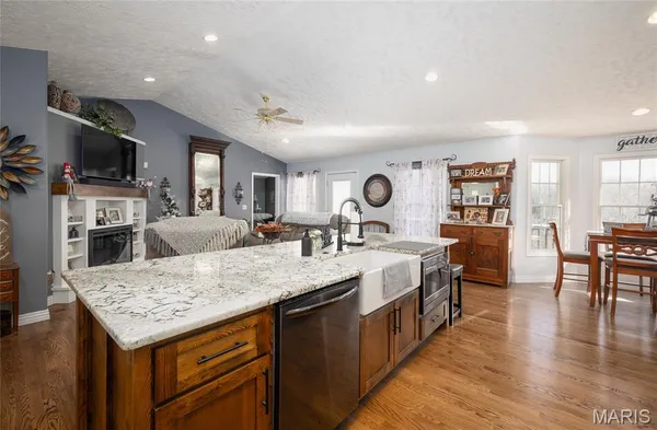 $625,000 | 13030 County Road 8250, Rolla, MO 65401