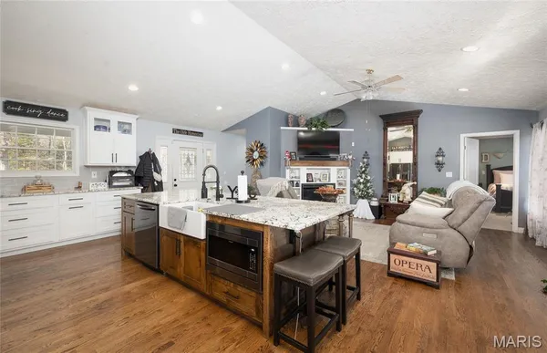 $625,000 | 13030 County Road 8250, Rolla, MO 65401