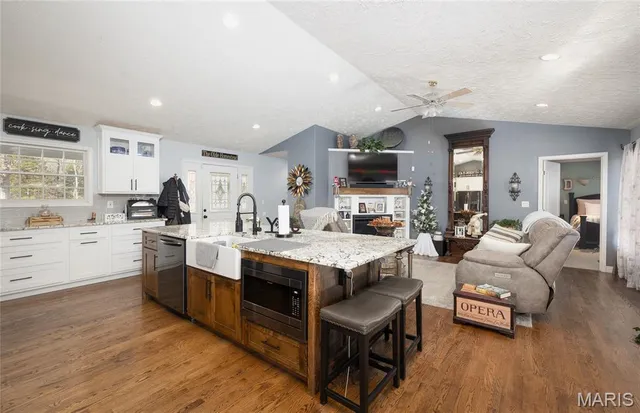 $649,900 | 13030 County Road 8250, Rolla, MO 65401