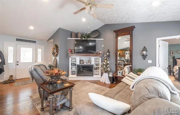 $625,000 | 13030 County Road 8250, Rolla, MO 65401