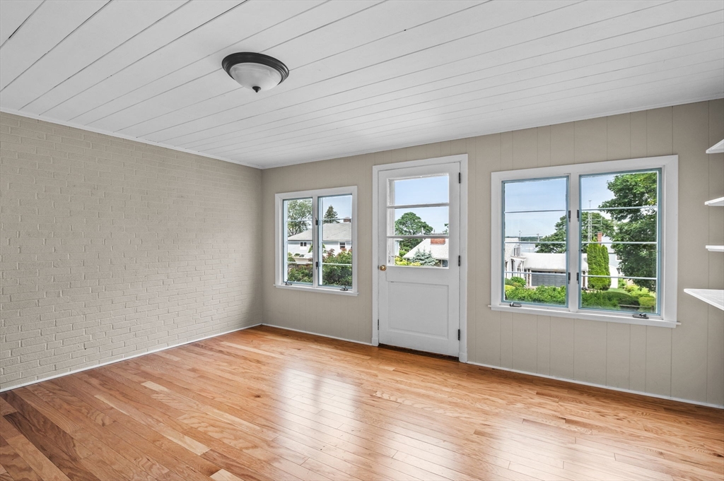 4 Batchelder Road Marblehead, MA 01945 - Photo 12 of 33