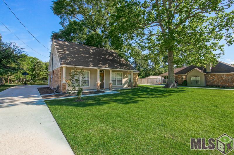 13635 Crotwell Road Denham Springs, LA 70726 - Photo 2 of 27 Gallery Image 2