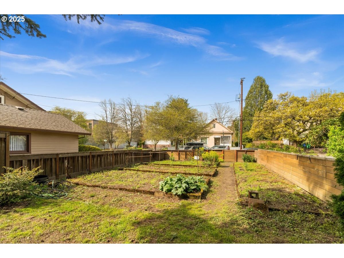 8316 Southeast 7th Avenue Portland, OR 97202 - Photo 35 of 44 a view of an ocean view
