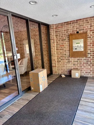 $235,000 | 7737 Golf Drive, Unit 101, Palos Heights, IL 60463