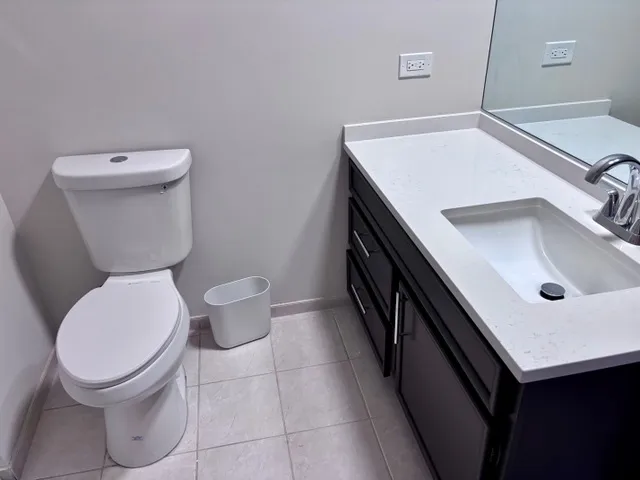 $235,000 | 7737 Golf Drive, Unit 101, Palos Heights, IL 60463