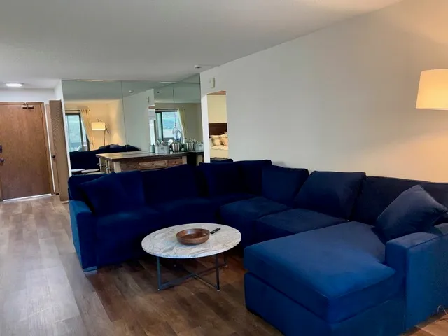 $235,000 | 7737 Golf Drive, Unit 101, Palos Heights, IL 60463