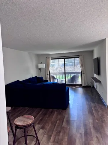 $235,000 | 7737 Golf Drive, Unit 101, Palos Heights, IL 60463