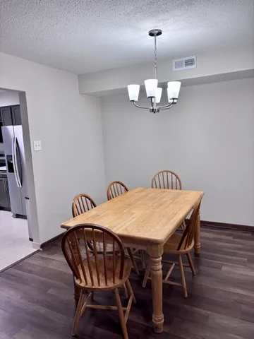 $235,000 | 7737 Golf Drive, Unit 101, Palos Heights, IL 60463