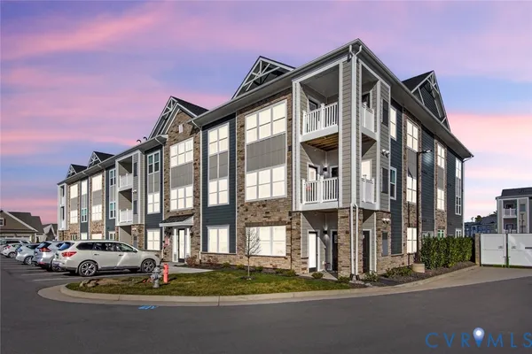 $349,990 | 6655 Citory Way, Unit 103, Moseley, VA 23120
