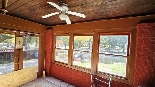 $89,000 | 1330 S Parkway East, Memphis, TN 38106