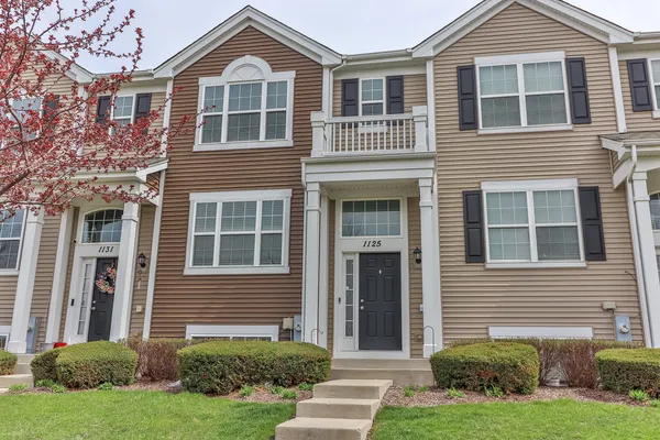 $2,700 | 1125 Alta Vista Drive, Pingree Grove, IL 60140