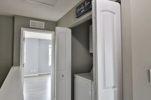 $2,700 | 1125 Alta Vista Drive, Pingree Grove, IL 60140